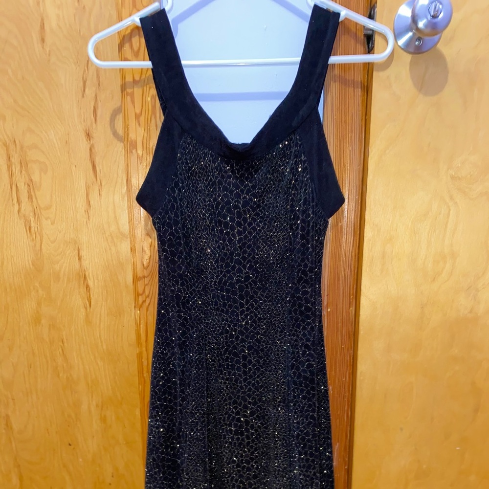 beautiful sparkly vintage-esque black dress